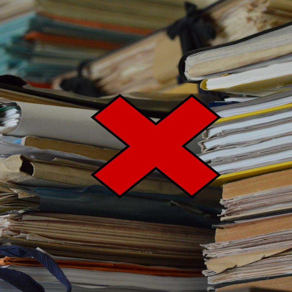 documents-3816835_1920Com X documents-3816835_1920Com X